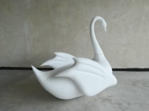 Лебед от стиропор