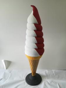 Обемен сладолед от стиропор